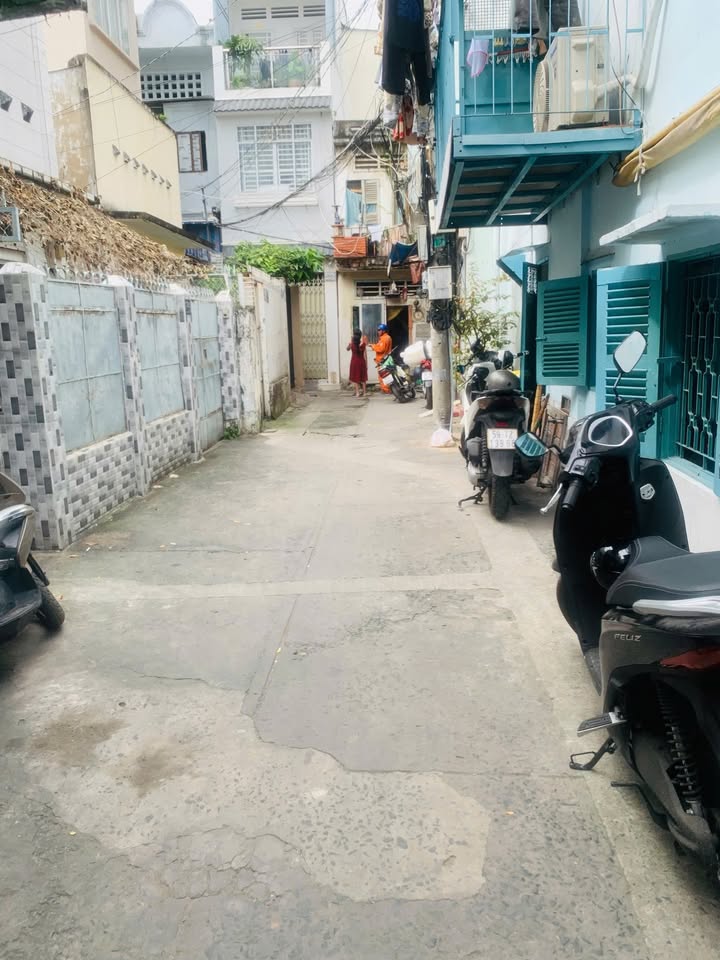 Nhà phố Võ Văn Kiệt, Cô Giang, Q1 66m² giá 7.2 tỷ - Cơ hội đầu tư hấp dẫn!