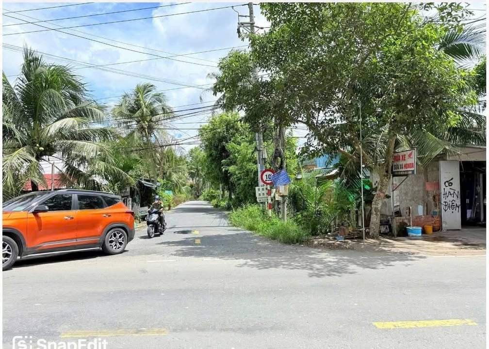 Đất nền Phú Hưng Bến Tre 1243m² giá 2.8 tỷ - Khu vực an ninh tuyệt vời!