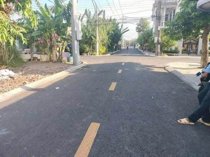 Đất nền góc 2 mặt tiền Thị trấn Lai Vung 120m² giá 1 tỷ - Đầu tư sinh lời ngay!