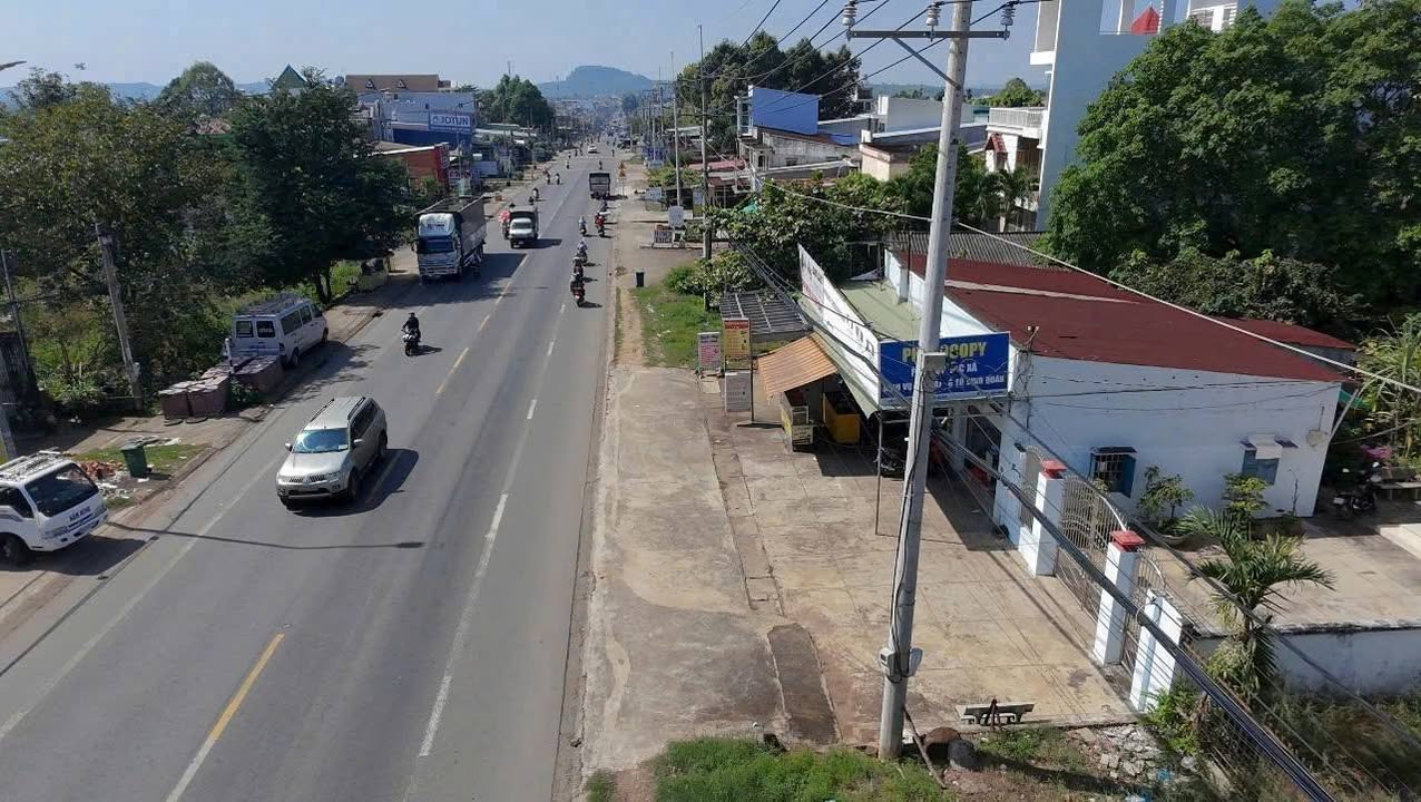 Nhà mặt tiền đường QL20, xã Phú Hòa, 360m² - Kinh doanh sinh lời ngay!