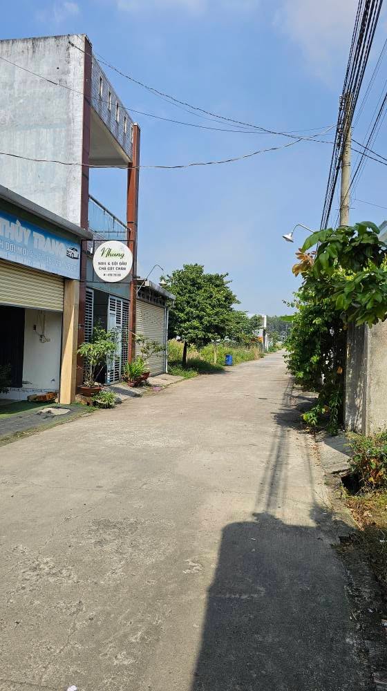 Nhà phố Bình Minh, Trảng Bom 100m² giá 1.05 tỷ - Nhà đẹp, chính chủ, gần khu dân cư!