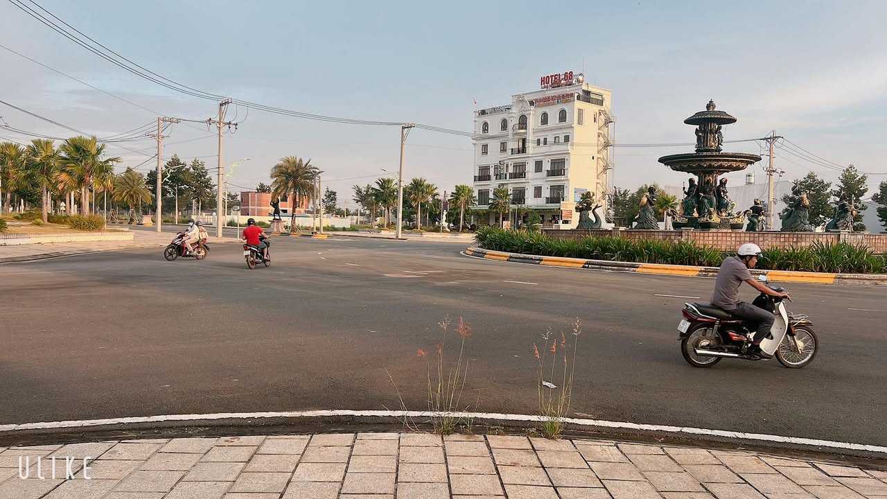 Nhà bán gấp khu Cát Tường, Đồng Xoài 125m² giá 2 tỷ - Đối diện KCN DX3