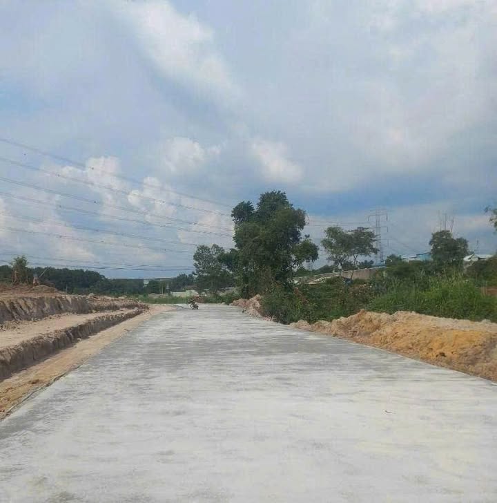 Đất nền Tân Uyên 260m² giá 1.9 tỷ - Bán gấp, bớt lộc