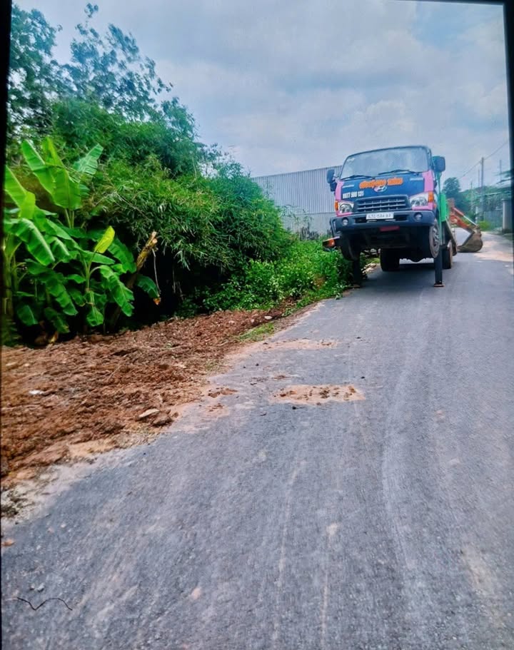 Đất mặt tiền nhựa Uyên Hưng, Tân Uyên, 105m² giá 1.4 tỷ - Đầu tư sinh lời ngay!