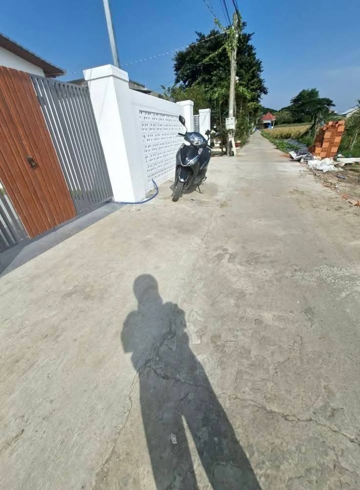 Nhà riêng 174m² ấp 1 Tân Tây, Gò Công Đông - Giá 1.15 tỷ, gần chợ và trường học!