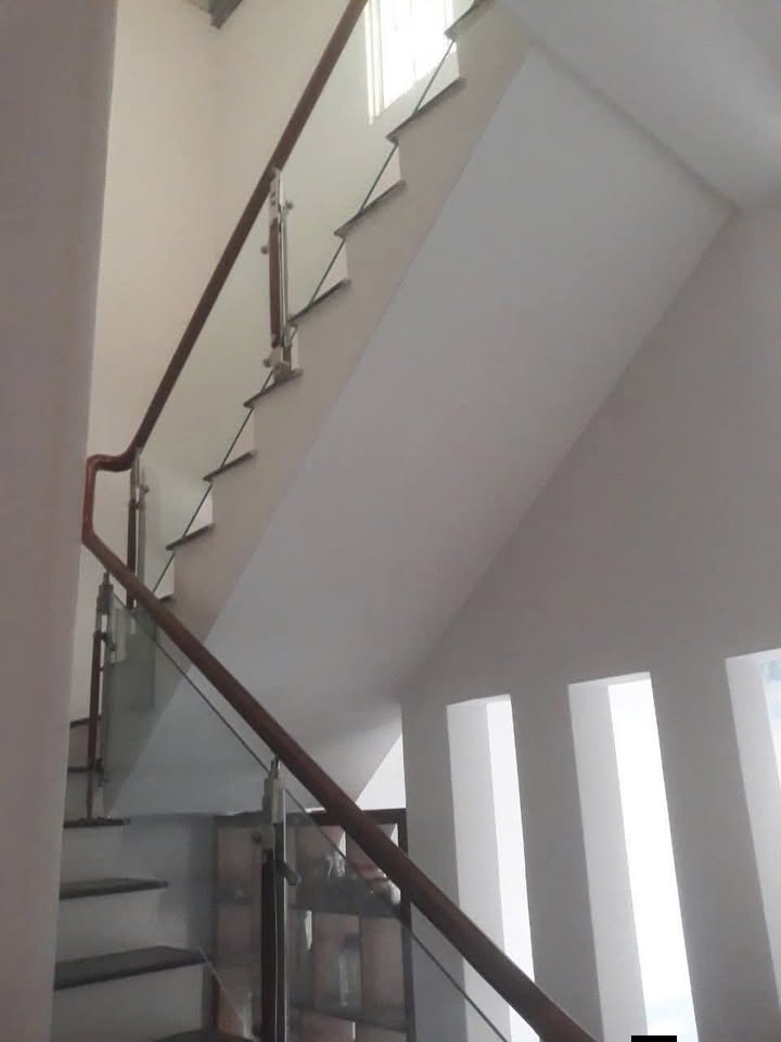 Nhà mặt tiền Trần Bình Trọng, Quảng Ngãi 100m² giá 3.05 tỷ - Kinh doanh sầm uất!