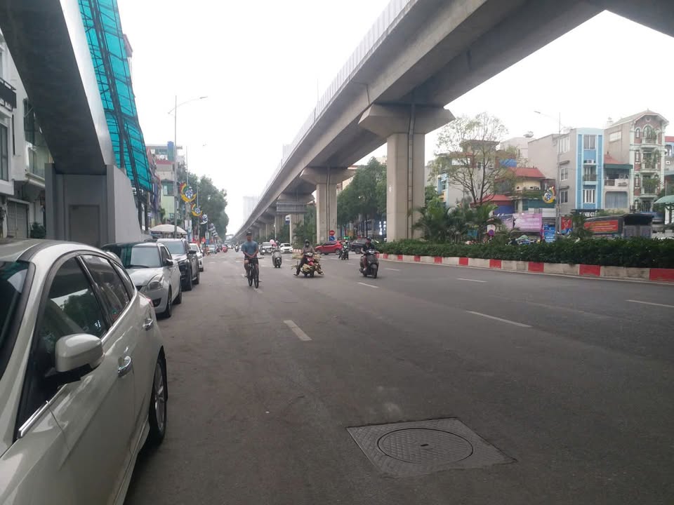 Nhà mặt phố Quang Trung Hà Đông 55m² giá 12 tỷ - Vị trí đắc địa, kinh doanh thuận lợi!