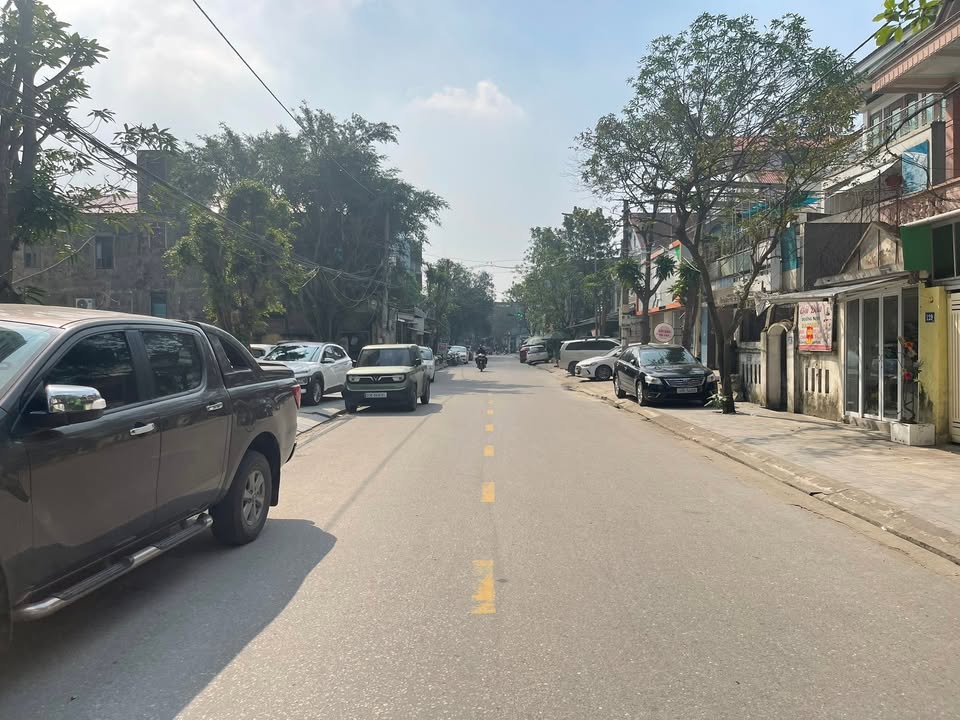 Nhà và đất mặt đường Võ Thị Sáu, TP Vinh 157m² giá 13 tỷ - Vị trí đắc địa, tiềm năng cao!