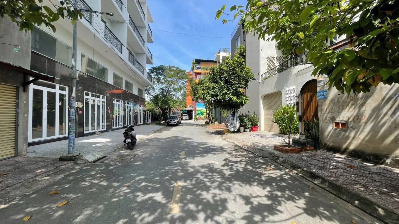 Đất Thạnh Xuân, Quận 12, 84m² giá 5.4 tỷ - Lô góc 2 mặt tiền!