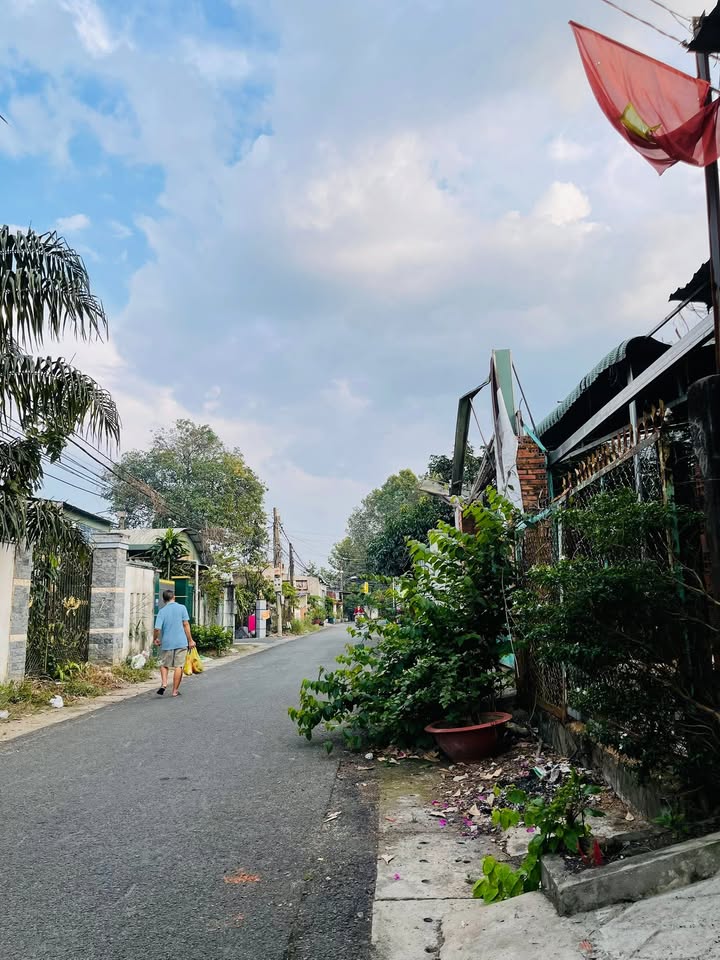 Nhà chính chủ Tương Bình Hiệp 239m² giá thỏa thuận - Full nội thất tiện nghi!