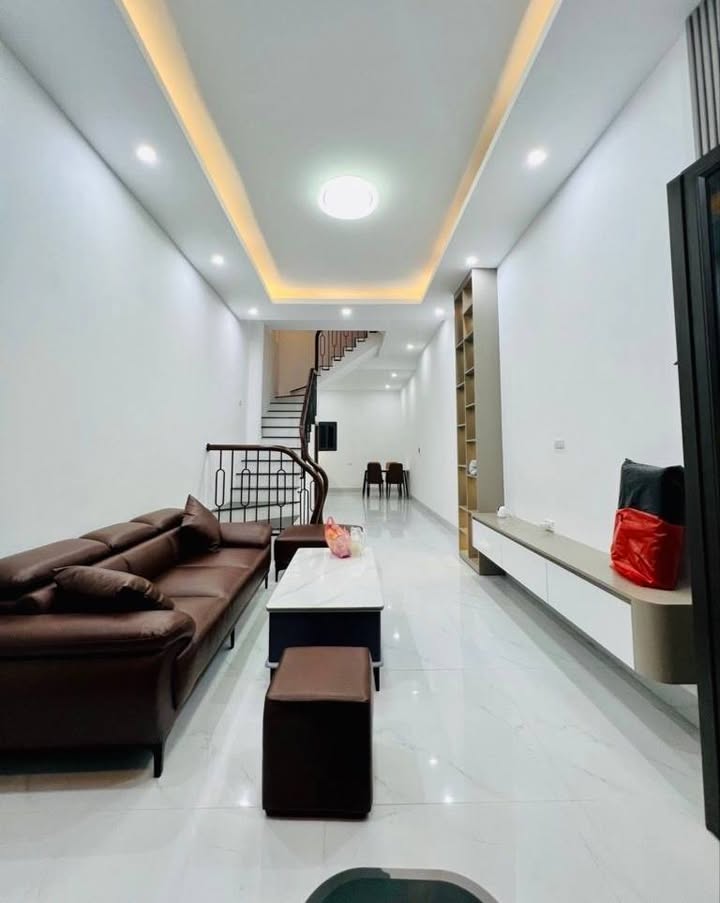 Nhà phố Kim Giang, Hoàng Mai 48m² giá 8.1 tỷ - Dân trí cao, sổ đỏ chính chủ!