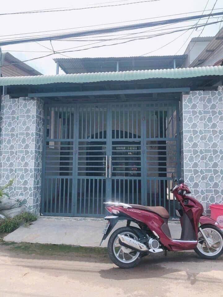 Nhà đường Quảng Tiến 19, Trảng Bom 105m² giá 1.95 tỷ - Sổ đỏ chính chủ, thương lượng!