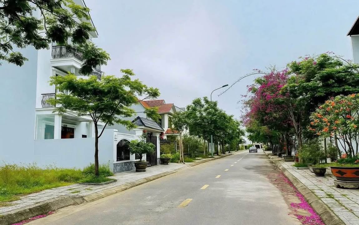 Đất nền KĐT Đông Nam Thủy An 150m² giá 4 tỷ - Vị trí đắc địa gần AEON MALL!