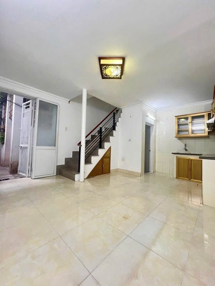 Nhà 2 tầng ngõ 121 An Đà, Hải Phòng 27m² giá 1.79 tỷ - Sẵn sàng vào ở!