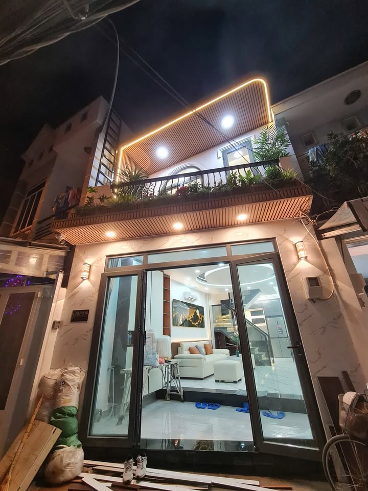 Nhà phố Tân Thuận Đông, Quận 7, 54m² giá 7.2 tỷ - Đầy đủ nội thất cao cấp!