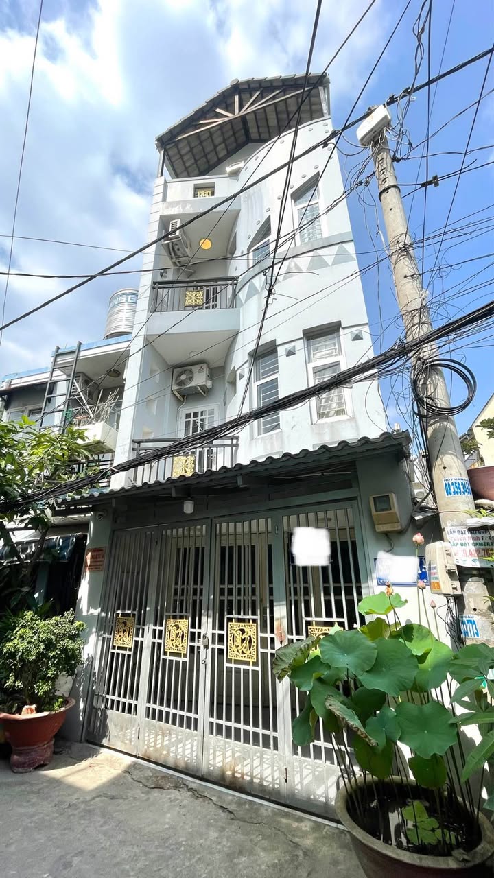 Nhà phố 4 tầng hẻm an ninh Nguyễn Thị Thập quận 7 - Giá 5.1 tỷ, sẵn sàng ở ngay!