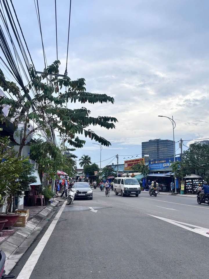 Nhà mặt tiền đường Lê Văn Lương quận 7, diện tích 58.4m² giá 8 tỷ - Cơ hội đầu tư tuyệt vời!