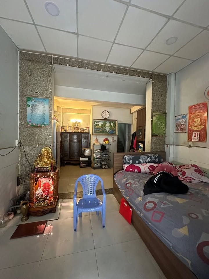 Nhà mặt tiền Hòa Hưng Quận 10 33m² giá 6 tỷ - Kinh doanh sầm uất!