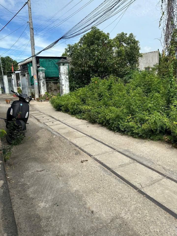 Đất Long Hải 102m² giá 1.45 tỷ - Sổ hồng chính chủ, tiện ích xung quanh