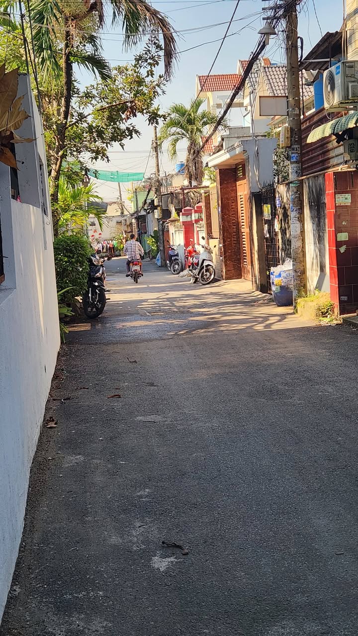 Nhà cấp 4 Linh Xuân 129m² giá 6.7 tỷ - Vị trí đẹp, xây mới tiện lợi!