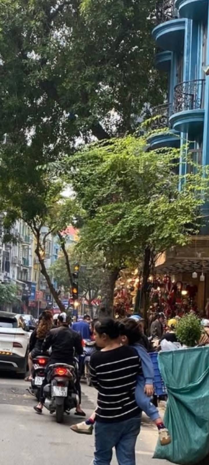 Nhà phố Tôn Đức Thắng, Đống Đa 36m² giá hơn 10 tỷ - Vị trí đắc địa, kinh doanh đa dạng!