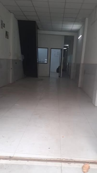 Cho thuê nhà mặt tiền Nguyễn Văn Vịnh 160m² giá 15 triệu - Phù hợp làm kho, xưởng sản xuất!