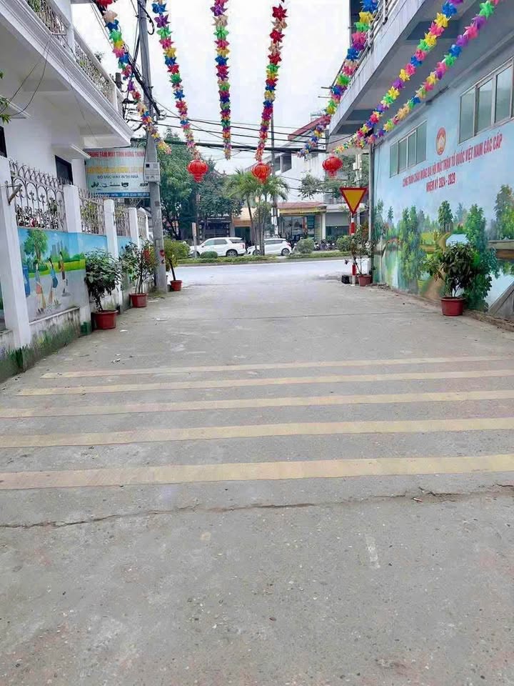 Lô đất Chùa Thông 56m² giá 3.5 tỷ - Nhà 2 tầng sạch sẽ, sẵn sàng ở ngay!