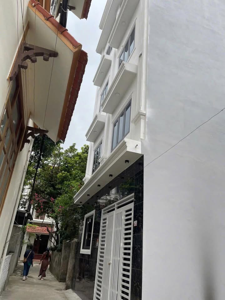 Nhà 4 tầng mới xây tại Phụng Châu, Chương Mỹ - Chỉ 5 triệu/tháng, chính chủ!