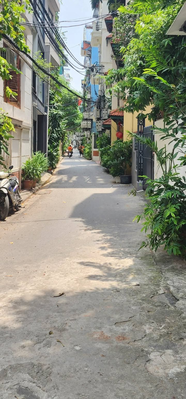 Nhà đẹp tại Xuân Diệu, Quảng An, Tây Hồ 50m² giá 19 tỷ - View Hồ Tây lộng gió!