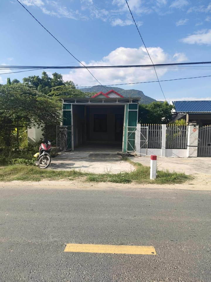 Nhà mới Vạn Hưng 245m² giá chỉ 850 triệu - Kinh doanh đắc địa!