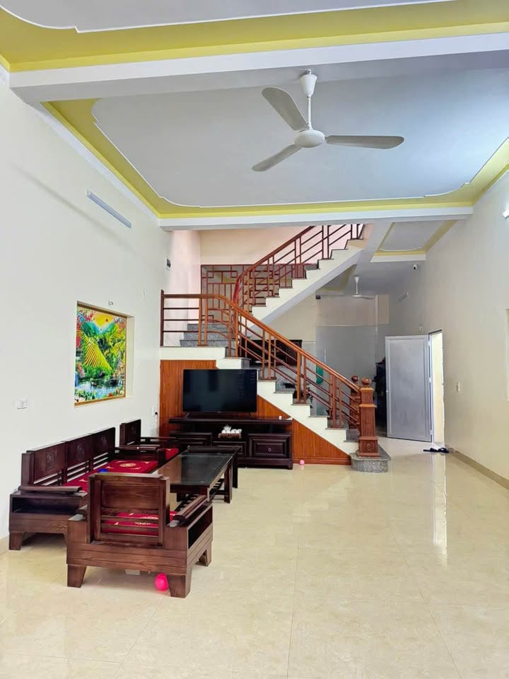 Nhà 3 tầng Khai Quang Vĩnh Yên 77m² giá 3 tỷ - Sẵn sàng vào ở!