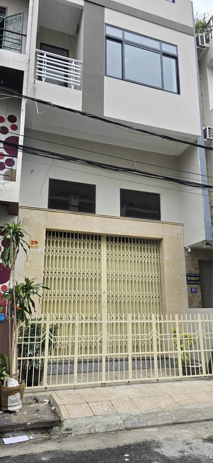 Nhà mặt tiền đường Lê Lai Vạn Thắng 42.17m² giá 10.5 tỷ - Cách biển chỉ 1Km!