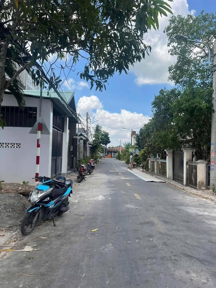 Nhà phố mặt tiền đường Huỳnh Phan Hộ, Sóc Trăng 247.5m² giá 2.5 tỷ - Đầu tư sinh lời lý tưởng!