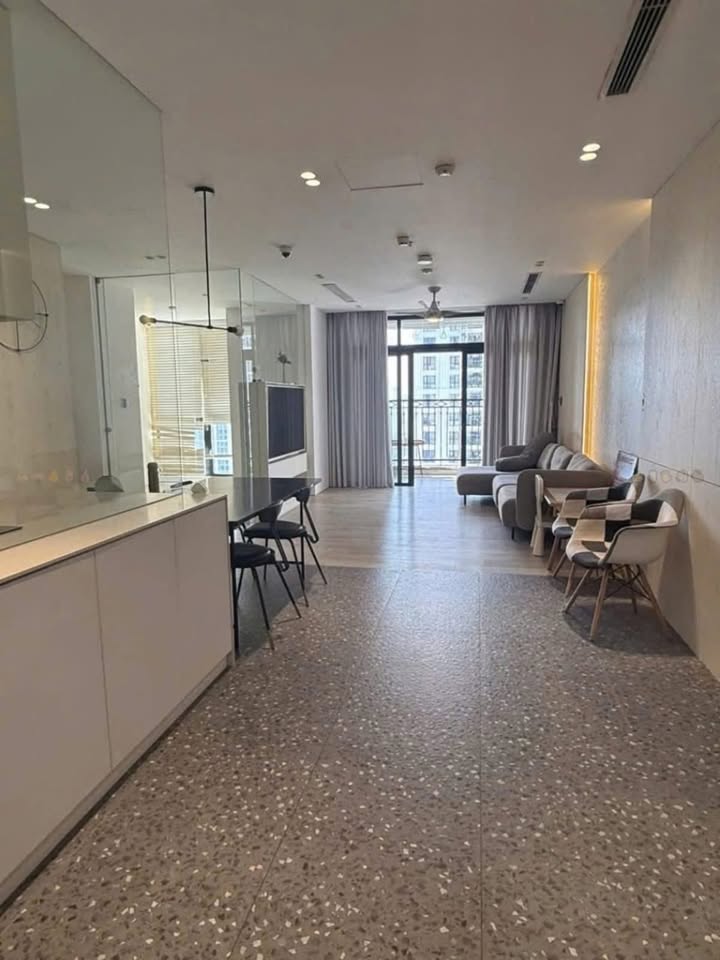 Căn hộ Royal City 72A Nguyễn Trãi 3PN giá 30 triệu - Full nội thất hiện đại