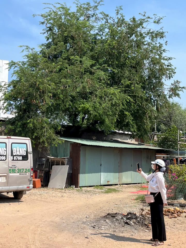 Đất mặt tiền Lê Văn Lương, Quận 7 - 4000m² chỉ 200 tỷ - Cơ hội đầu tư lớn!