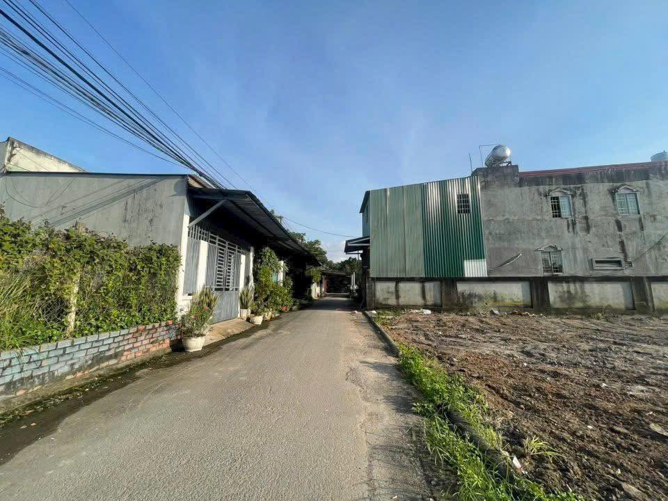 Đất thổ cư Bưng Cơ Lộc An 100m² giá 1.8 tỷ - Sổ đỏ chính chủ!