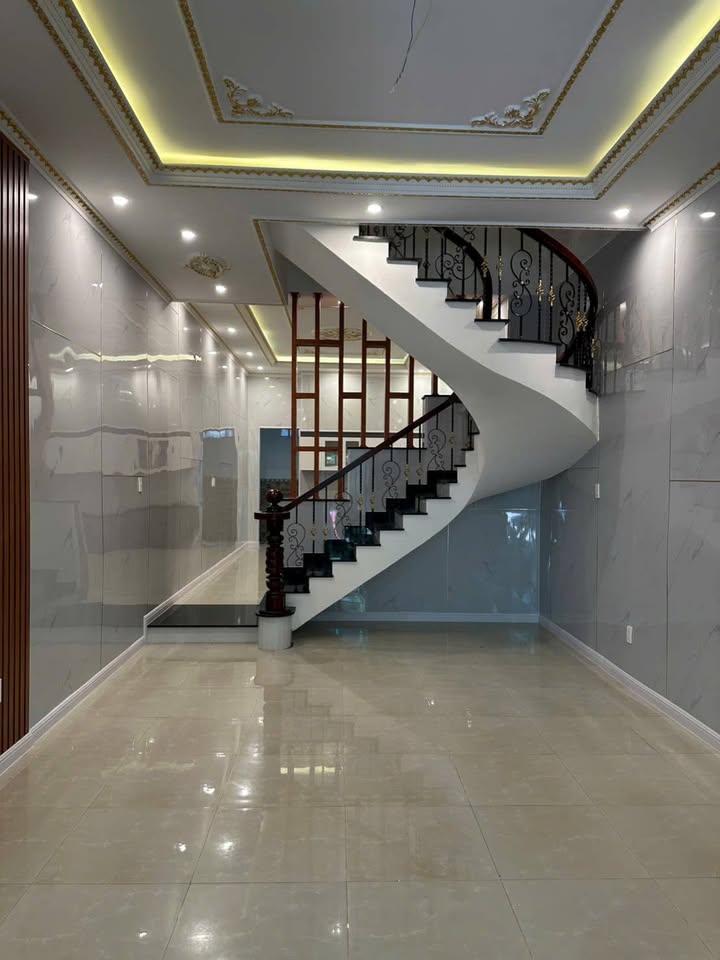 Nhà phố Biên Hòa 94.5m² giá 5 tỷ - Chính chủ cần bán gấp!