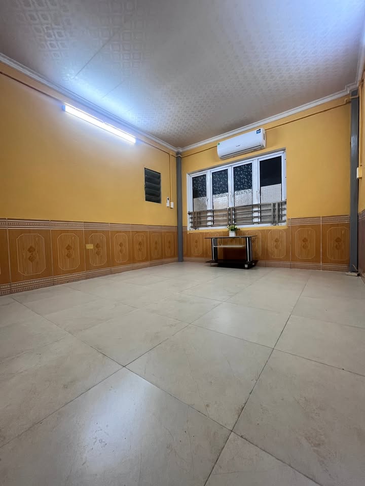 Căn hộ tầng 4 Văn Chương 18m² giá 3 tỷ - Chính chủ, sổ đỏ đầy đủ!