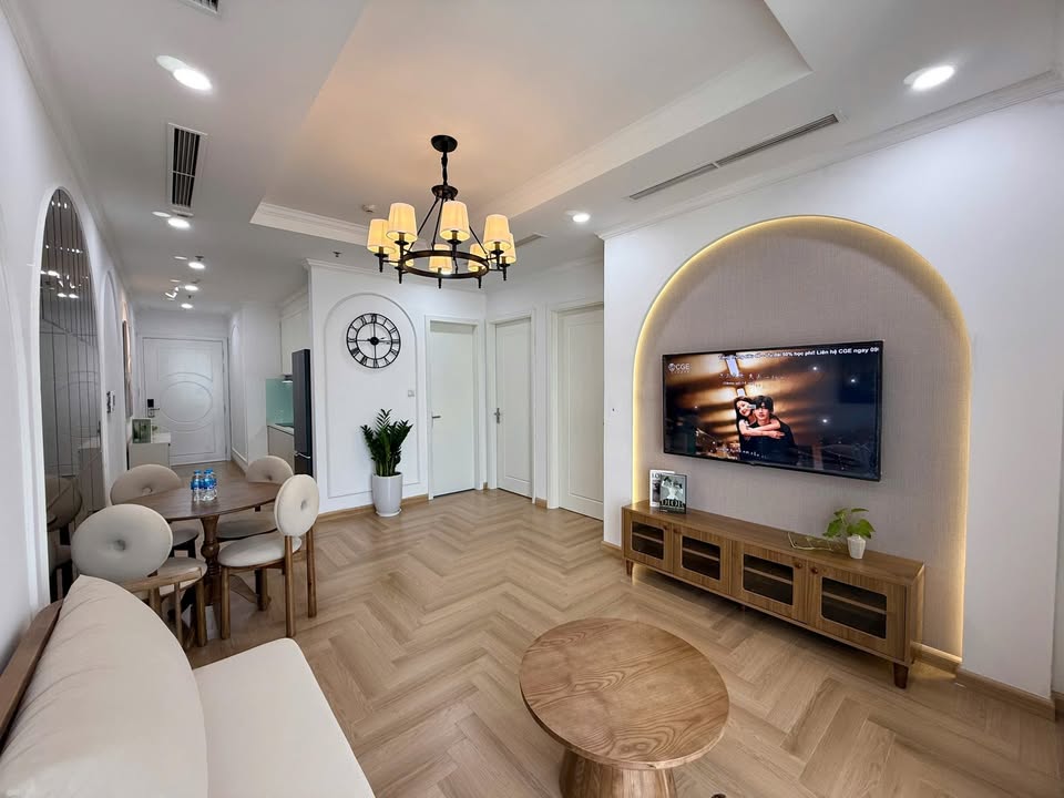 Căn hộ Park Hill Vĩnh Tuy 2 phòng ngủ giá 15 triệu - Full đồ liền tường, miễn phí dịch vụ!