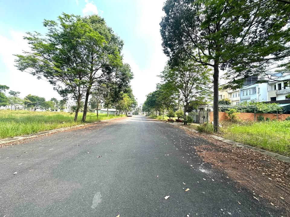 Đất thổ cư 163m² khu Đồng Tâm Green City Long An giá 4.4 tỷ - Chính chủ bán gấp!