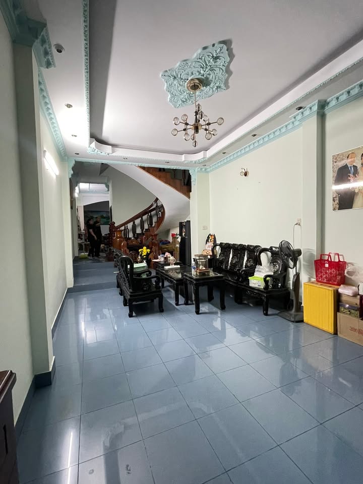 Nhà phố Lý Thái Tổ, Quận 10, 78m² giá 16.5 tỷ - Hẻm xe tải, tiện ích đa dạng!