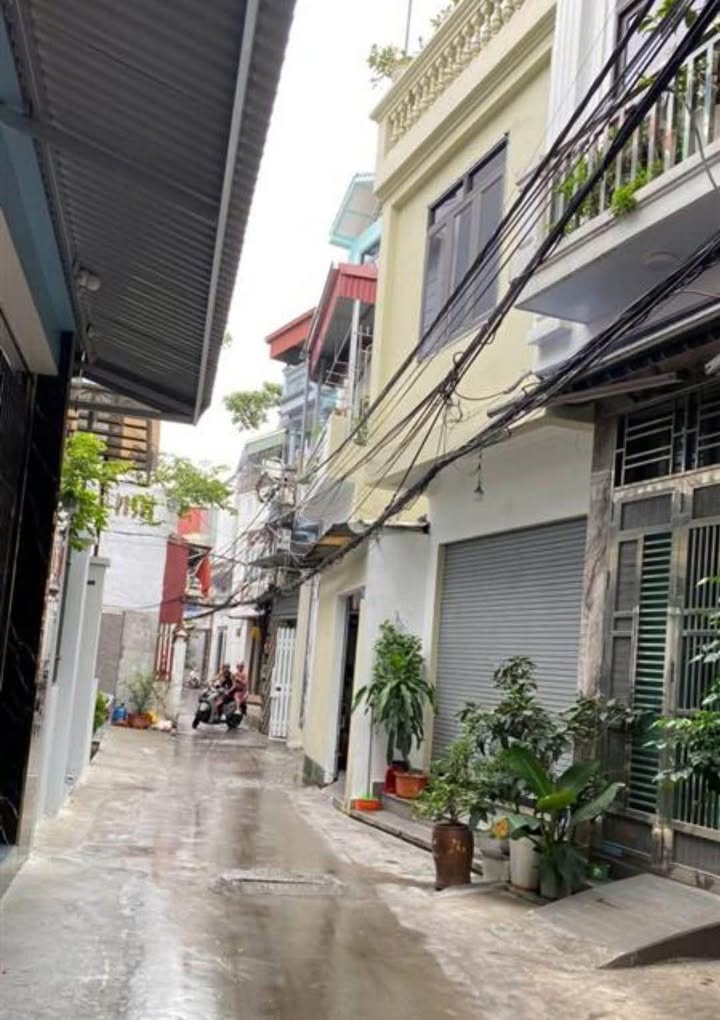 Nhà phố 4 tầng Trần Nguyên Hãn, Lê Chân 45m² giá 4.2 tỷ - Ô tô đỗ cửa, vị trí đẹp!