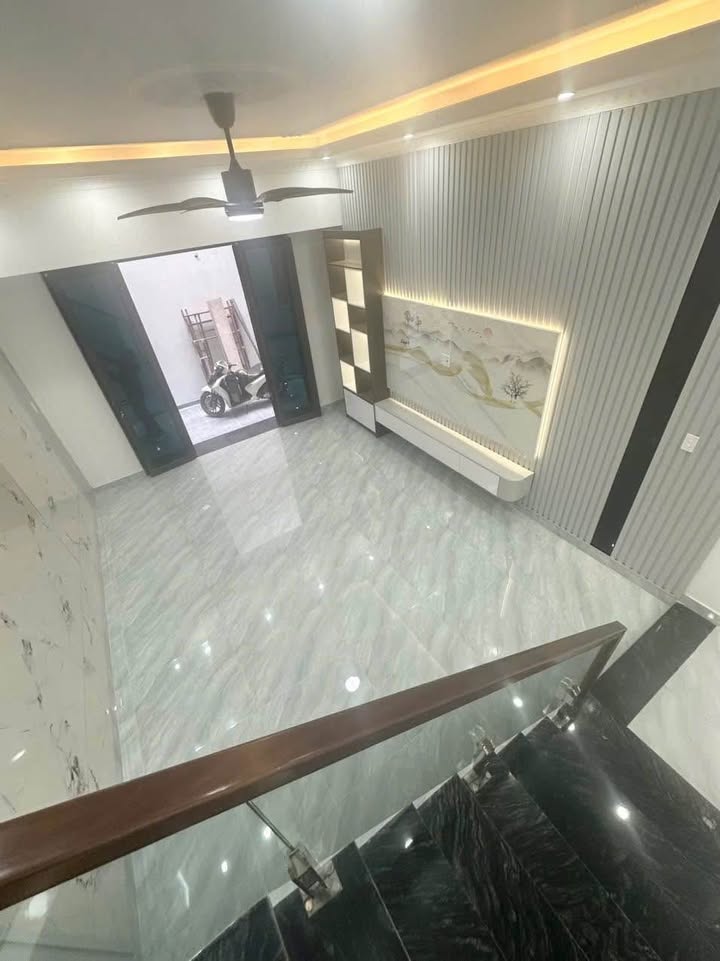 Nhà 3 tầng tại Đông Hải, Hải Phòng - 55,4m² giá 3,2 tỷ - Sổ đỏ chính chủ!