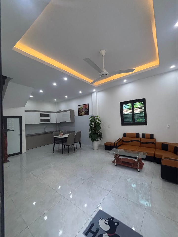 Nhà 3 tầng Trần Lãm, 33m² giá 1.4 tỷ - Chính chủ bán gấp!