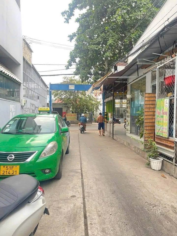 Nhà phố 2 tầng tại Huỳnh Thị Hai, Q12 - Giá 3.85 tỷ, Sổ hồng chính chủ!