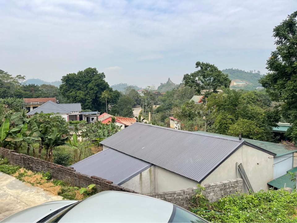 Đất thổ cư Liên Sơn - Lương Sơn 750m² giá 3 tỷ - Mặt tiền 36m, cao thoáng