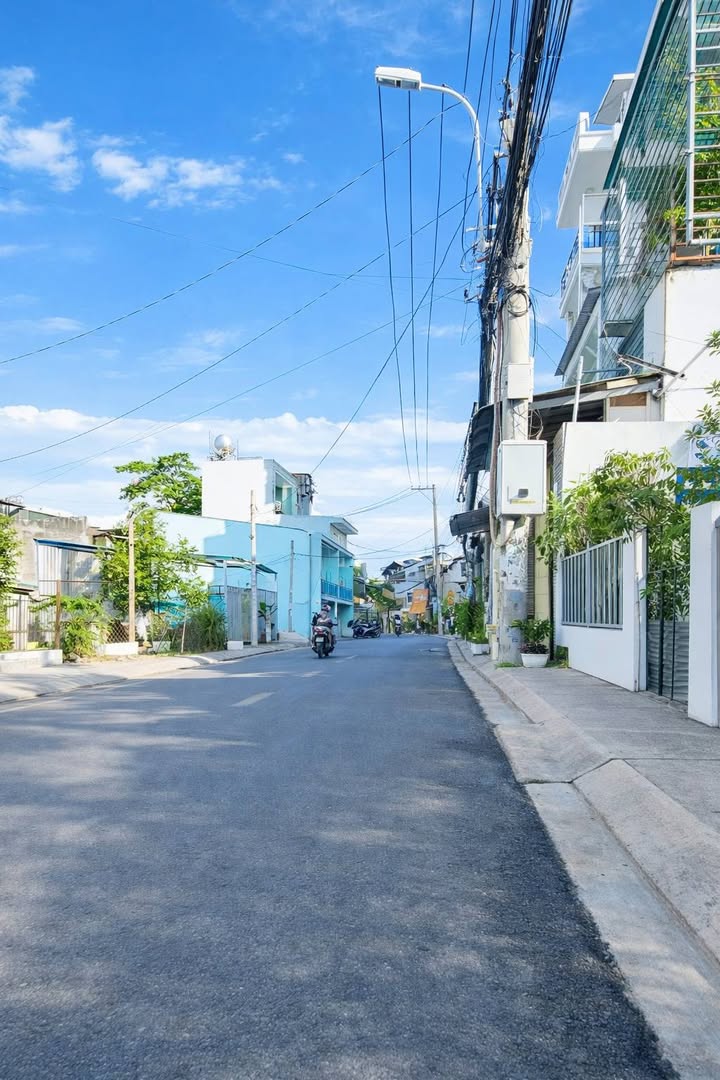 Nhà gần Big C An Lạc, quận Bình Tân - 74m² giá 3.18 tỷ - Cơ hội đầu tư hấp dẫn!