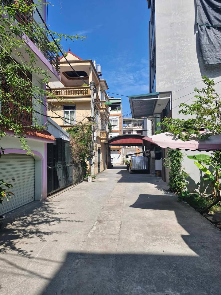 Nhà góc 4 tầng phố Viên, Bắc Từ Liêm 50m² - Khu vực phát triển nhanh!