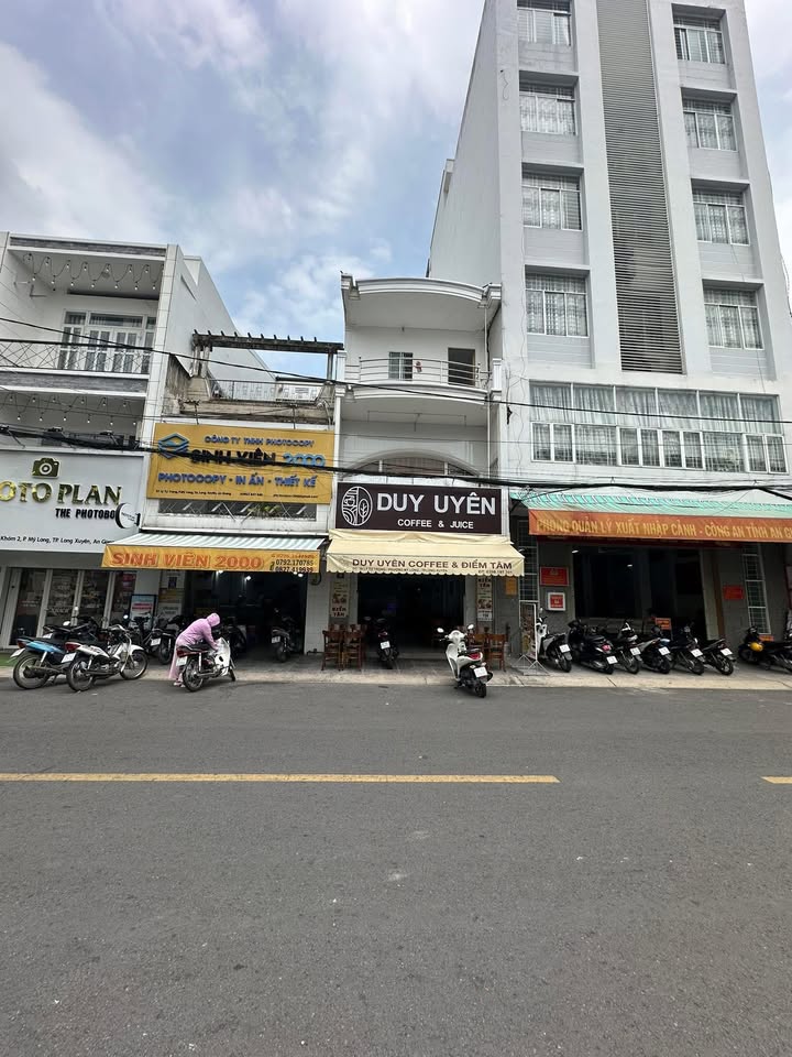 Cho thuê mặt bằng kinh doanh tại Lý Tự Trọng, Mỹ Long 112m² - Giá tốt, vị trí đắc địa!