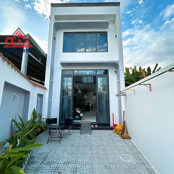 Nhà 2 tầng phường Hóa An, 70m² giá 2.6 tỷ - Thiết kế hiện đại, gần trường học!